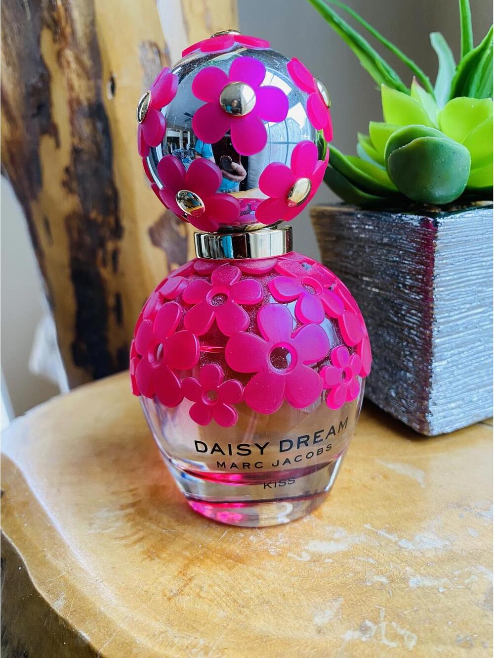 Marc Jacobs Daisy Dream Kiss Eau de Toilette Perfume 1.7 oz